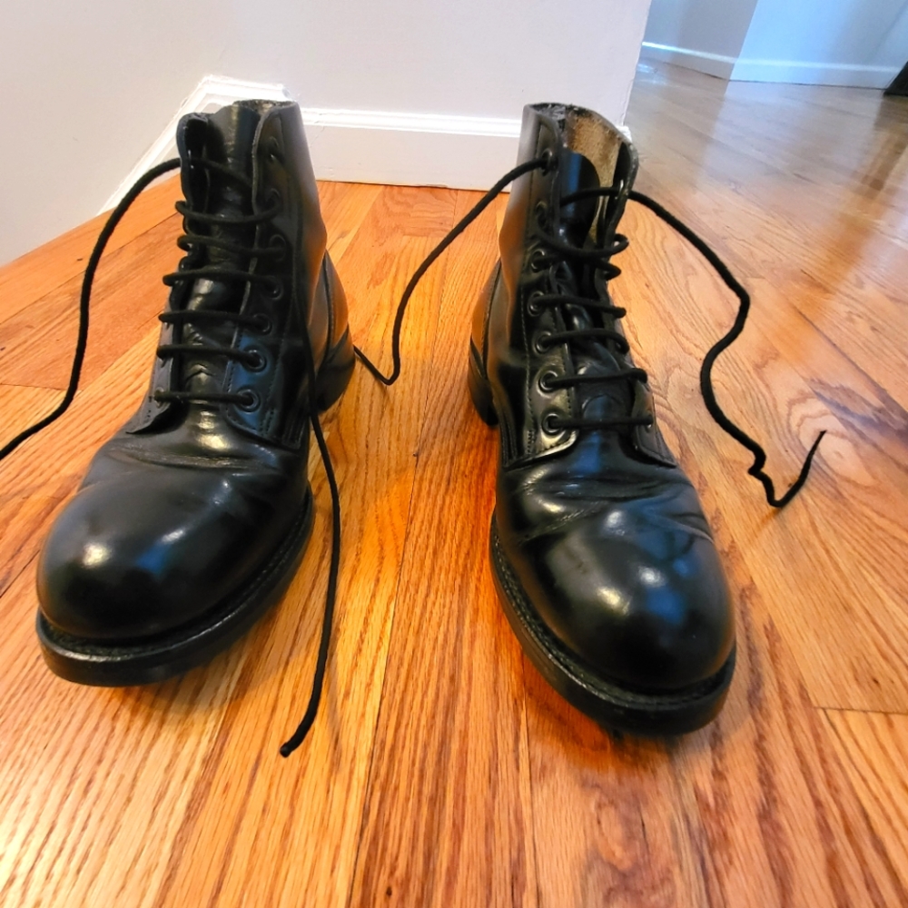 Womens 5.5 Canadian military drill parade boondocker low-rise boots